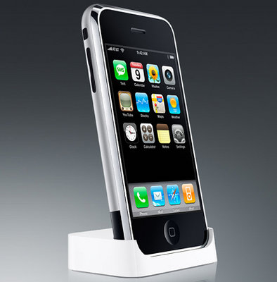 6_20_07_iphone_dock_1.jpg